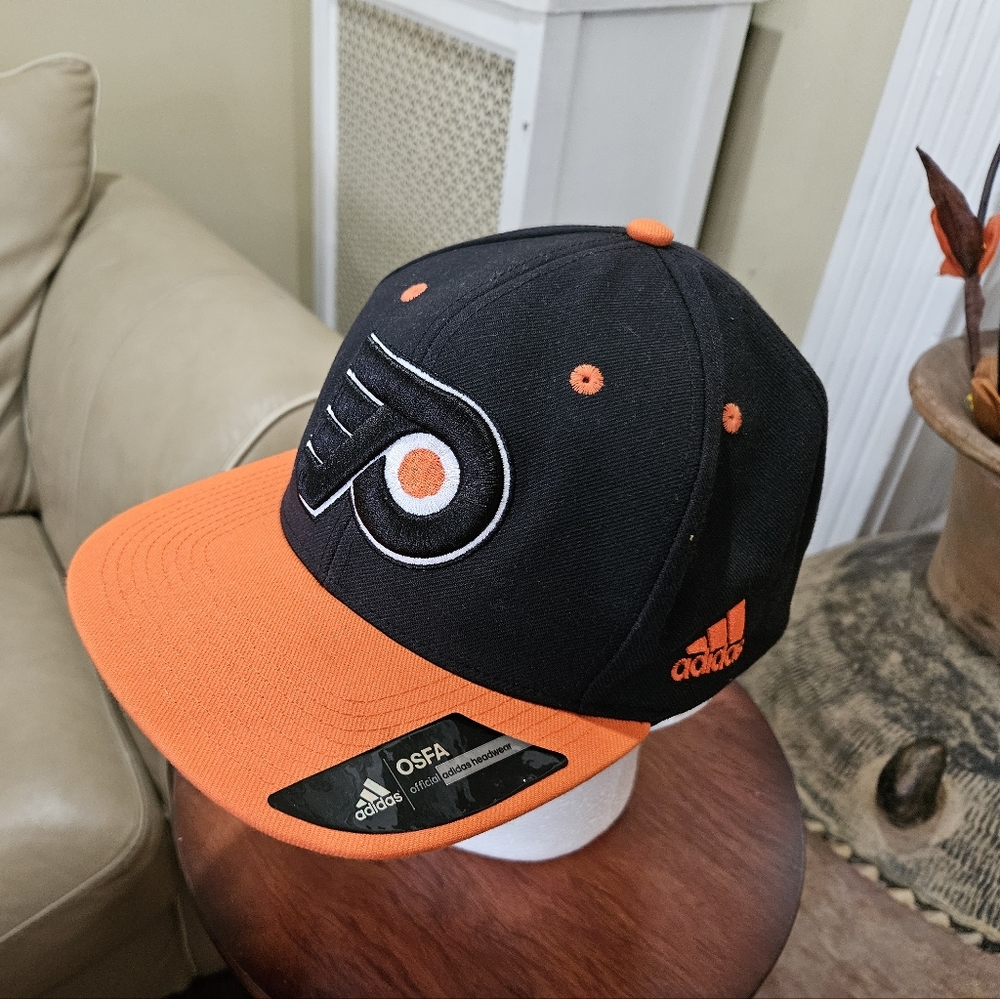 Adidas flyers hat